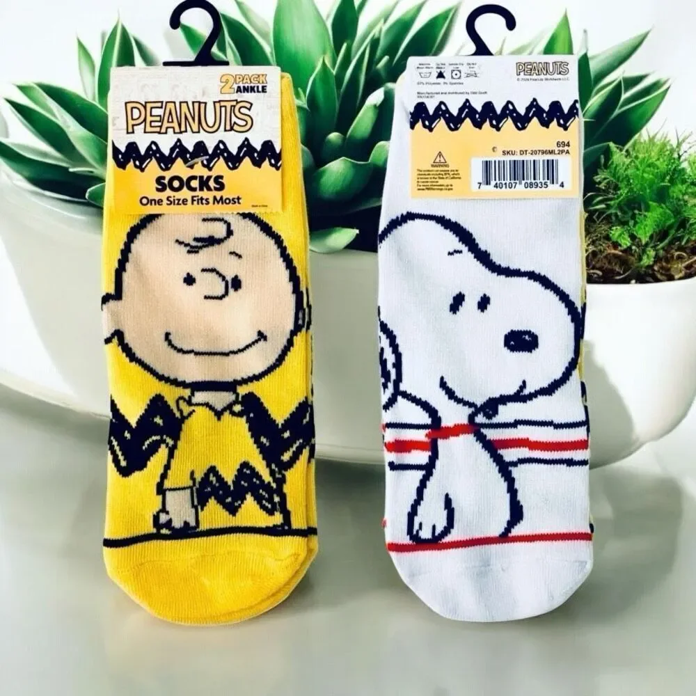 NWT Gorgeous 2 Pack Peanuts OSFM SNOOPY & Charlie Brown White Yellow Ankle Socks